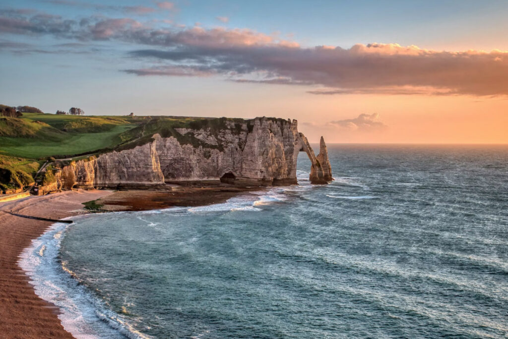 Falaises d'Etretat pour des vacances dans le nord